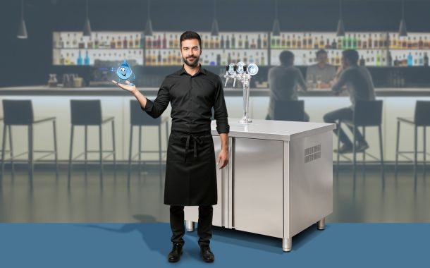 Erogatore Acquaviva a rete idrica con spiller a tre vie per il settore Ho.Re.Ca